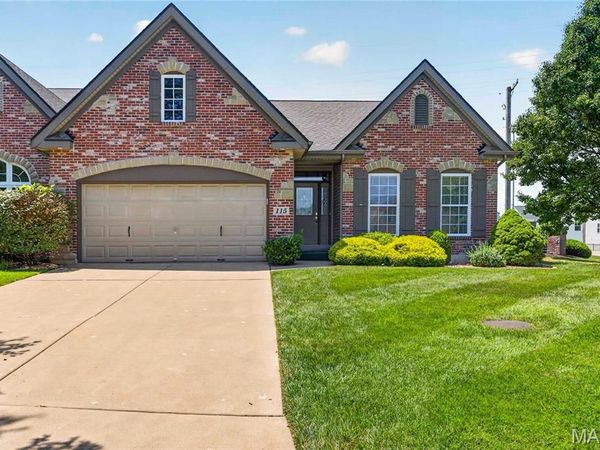 115 Long And Winding Road, St Peters, MO 63376