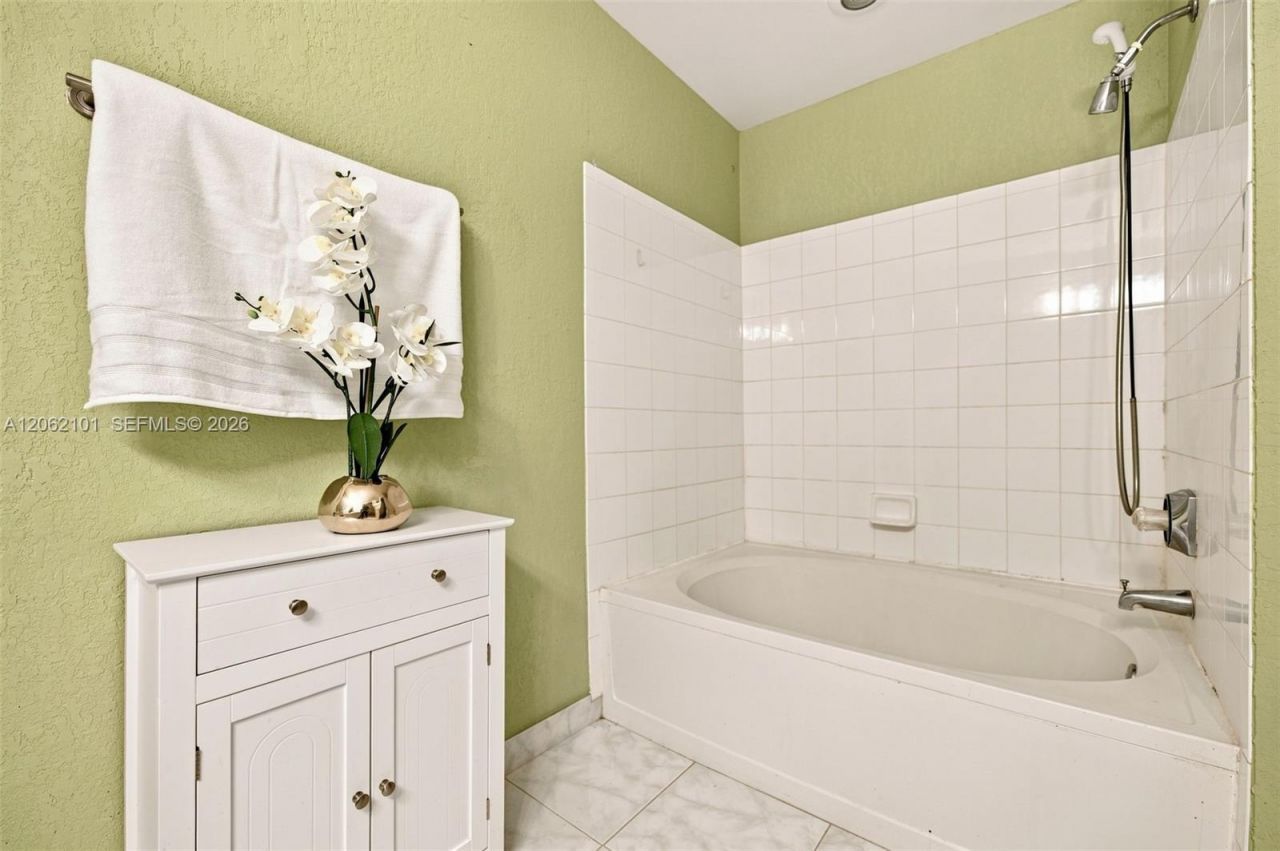 3329 Celebration Ln, Unit 139, Margate, FL 33063 Photo