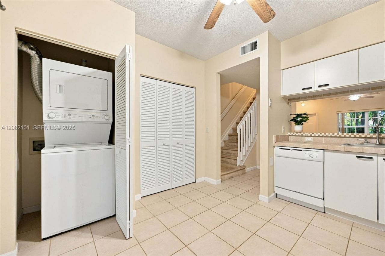 3329 Celebration Ln, Unit 139, Margate, FL 33063 Photo