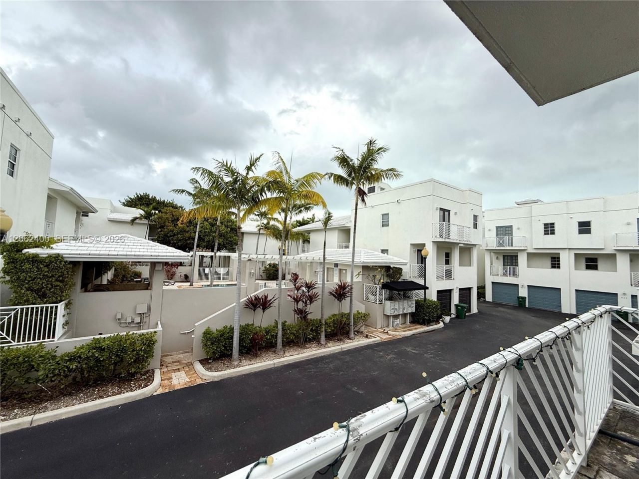 1033 SW 9th Ct, Unit M-2, Miami, FL 33130 Photo