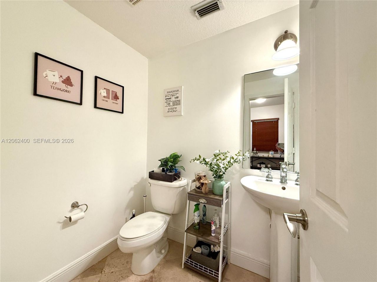 1033 SW 9th Ct, Unit M-2, Miami, FL 33130 Photo