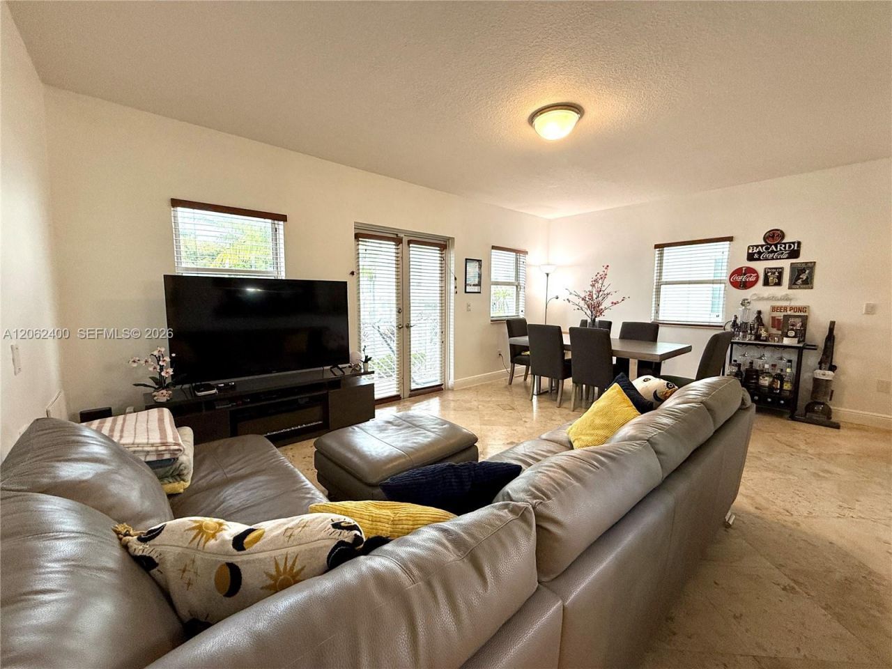 1033 SW 9th Ct, Unit M-2, Miami, FL 33130 Photo