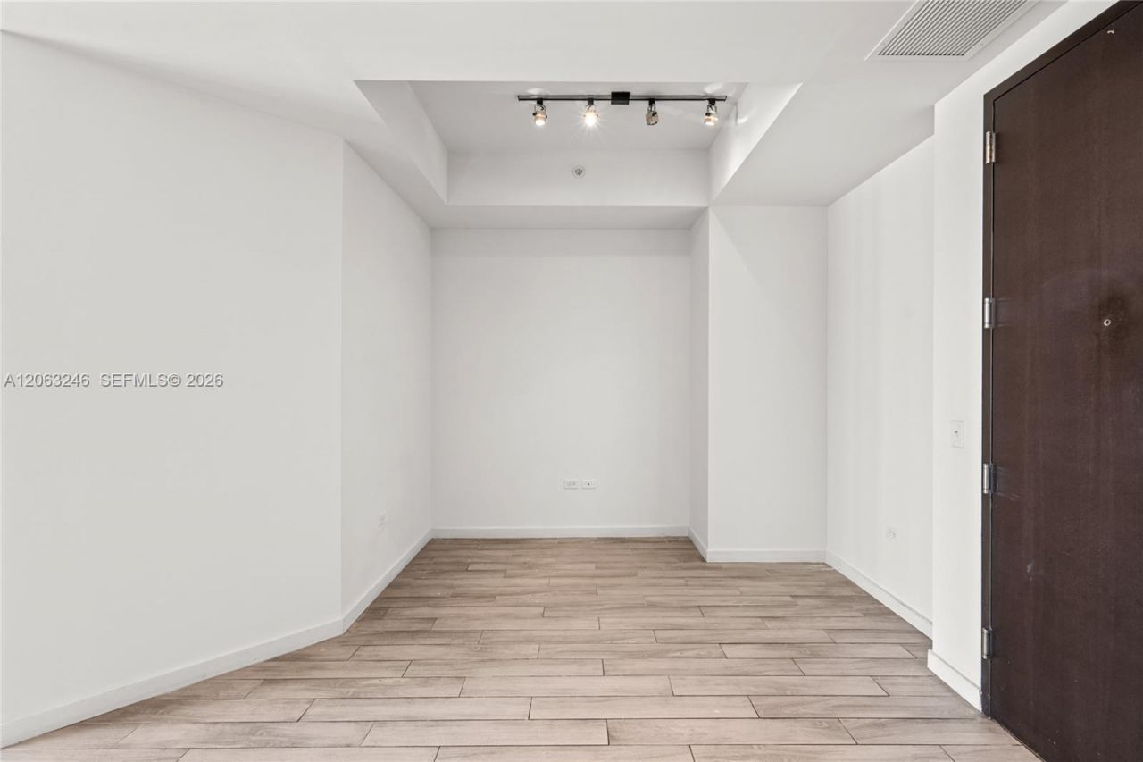 999 SW 1st Ave , Unit PH08, Miami, FL 33130 Photo