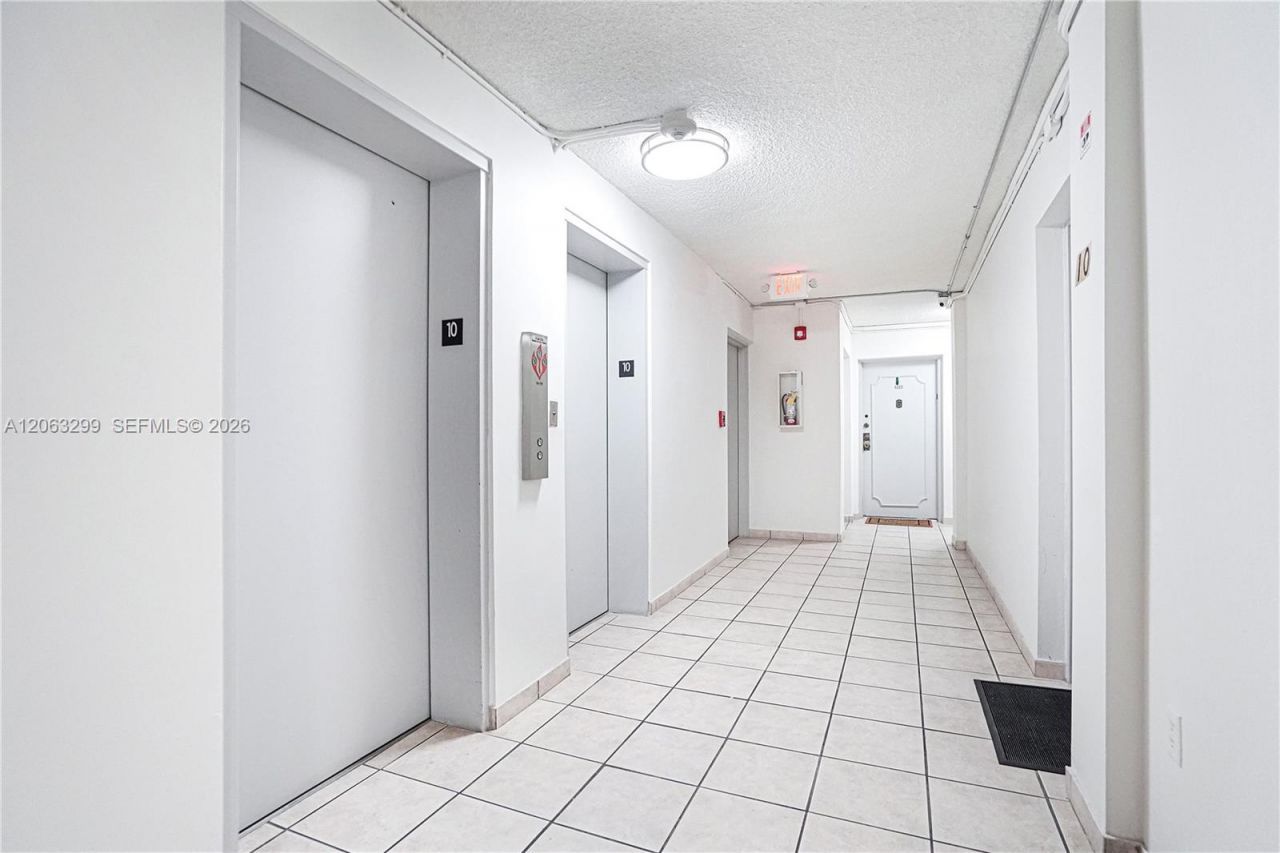 245 18th St, Unit 1005, Miami Beach, FL 33139 Photo