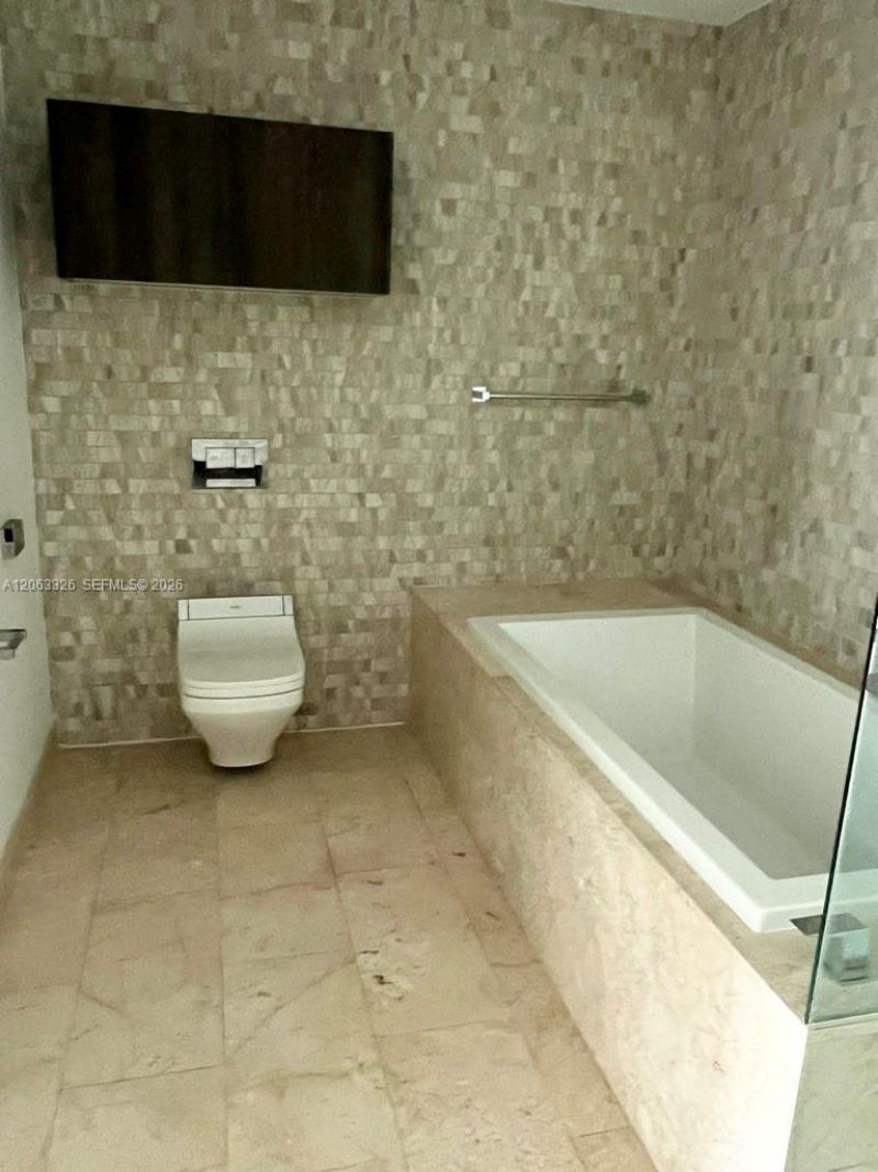 68 SE 6th St , Unit 3810, Miami, FL 33131 Photo