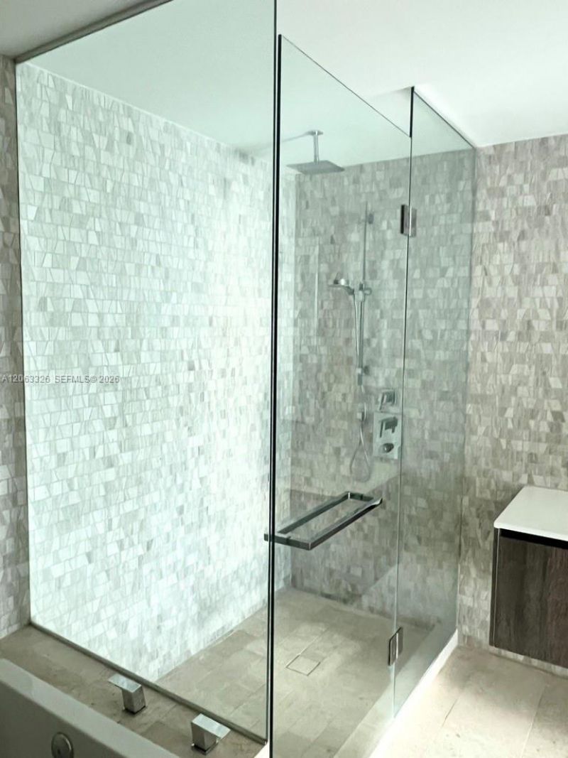 68 SE 6th St , Unit 3810, Miami, FL 33131 Photo