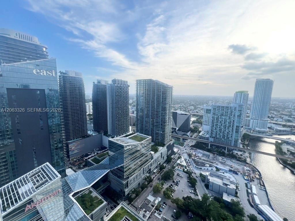 68 SE 6th St , Unit 3810, Miami, FL 33131 Photo