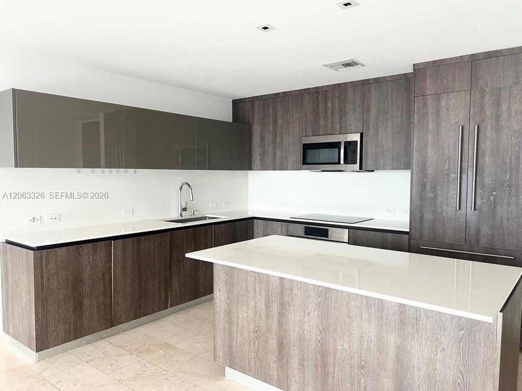 68 SE 6th St , Unit 3810, Miami, FL 33131 Photo