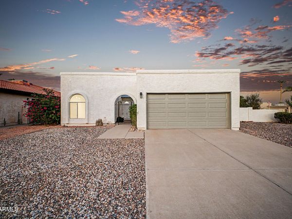 26621 S SHUMAKER Drive, Sun Lakes, AZ 85248