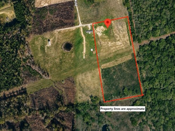 104 County Rd 104 , Carthage, TX 75633