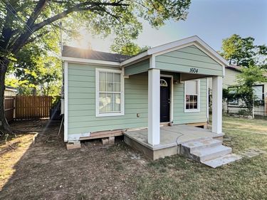 1604 S Edgewood Terrace, Fort Worth, TX 76105