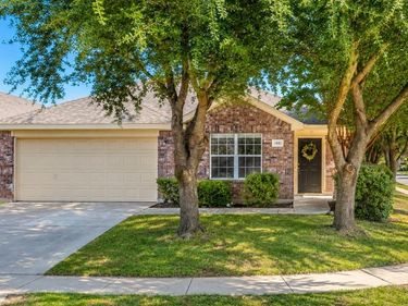 1441 Mountain Air Trail, Fort Worth, TX 76131
