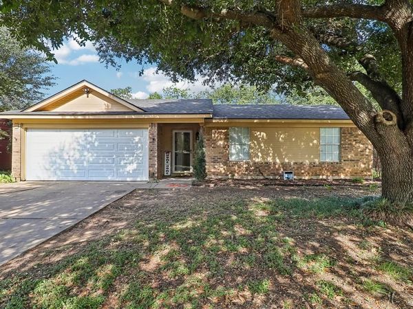 1521 Morningside Drive, Cleburne, TX 76033