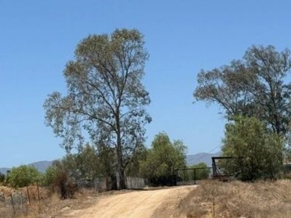 0 0, Lake Elsinore, CA 92532