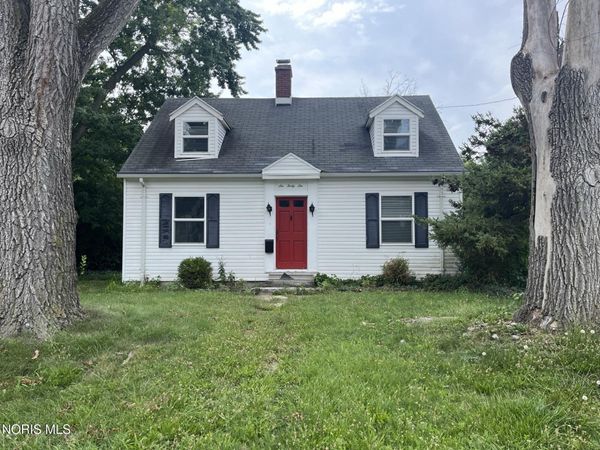 646 S Prospect Street , Bowling Green, OH 43402