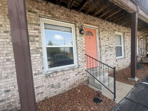 109 S Main Street, Unit 5, Blissfield, MI 49228
