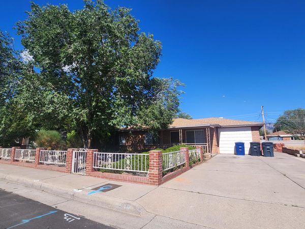 2518 Wyoming Boulevard NE, Albuquerque, NM 87112