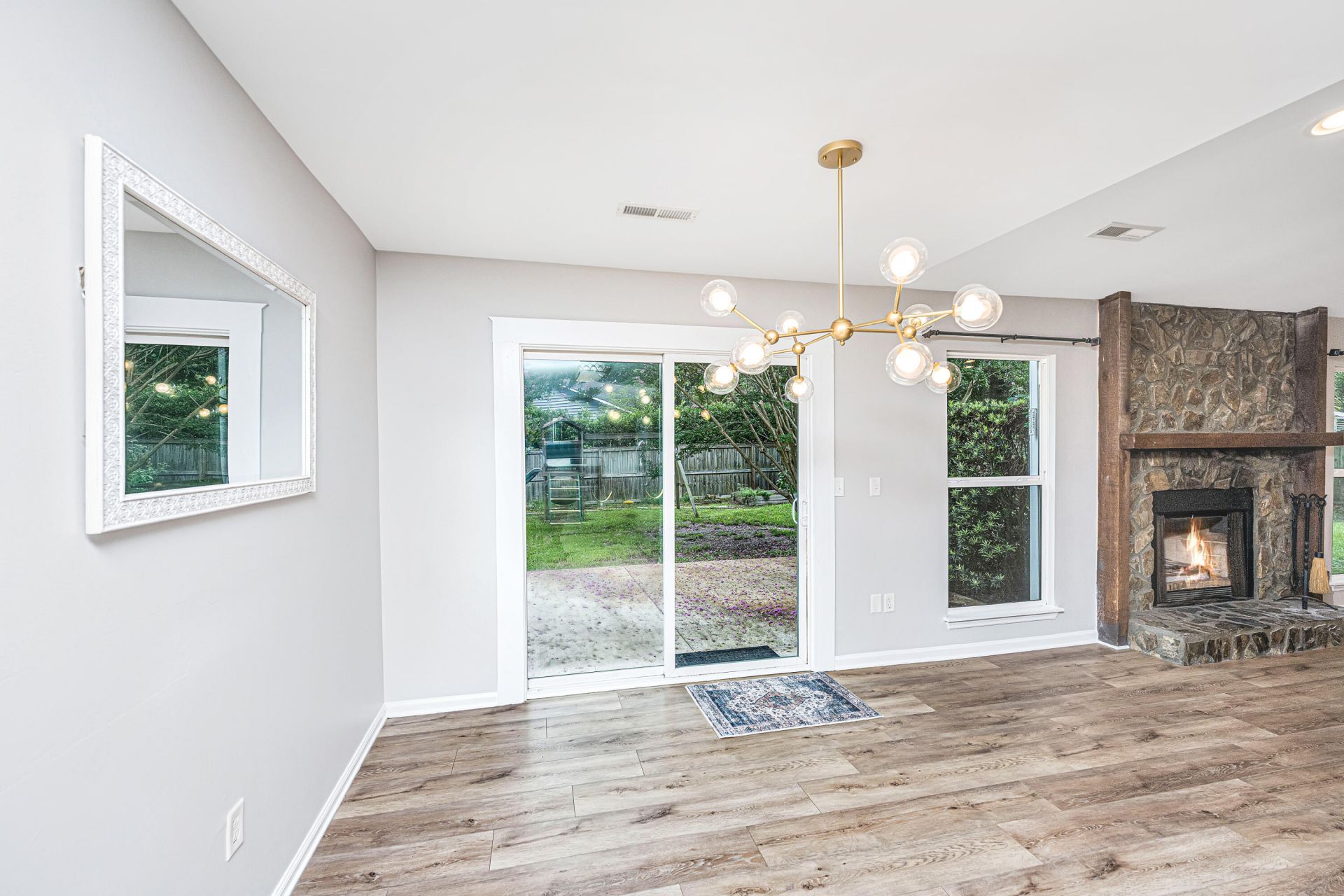1777 Banbury Road Photo 12