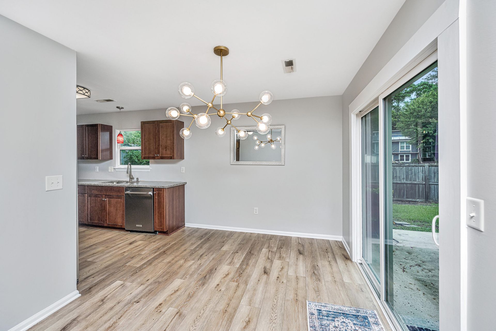 1777 Banbury Road Photo 13