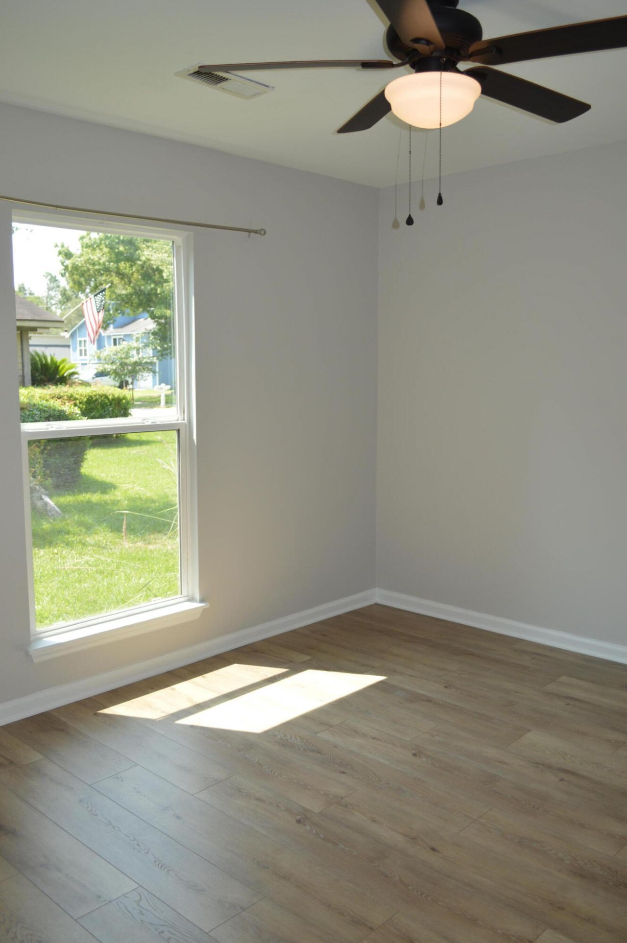 1777 Banbury Road Photo 15