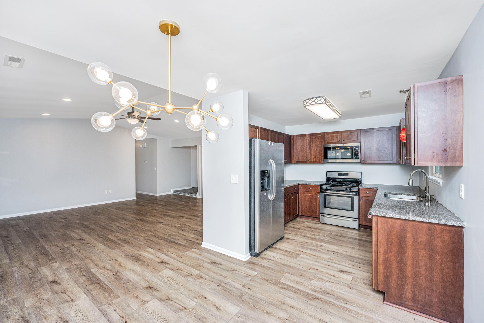 1777 Banbury Road Photo 18