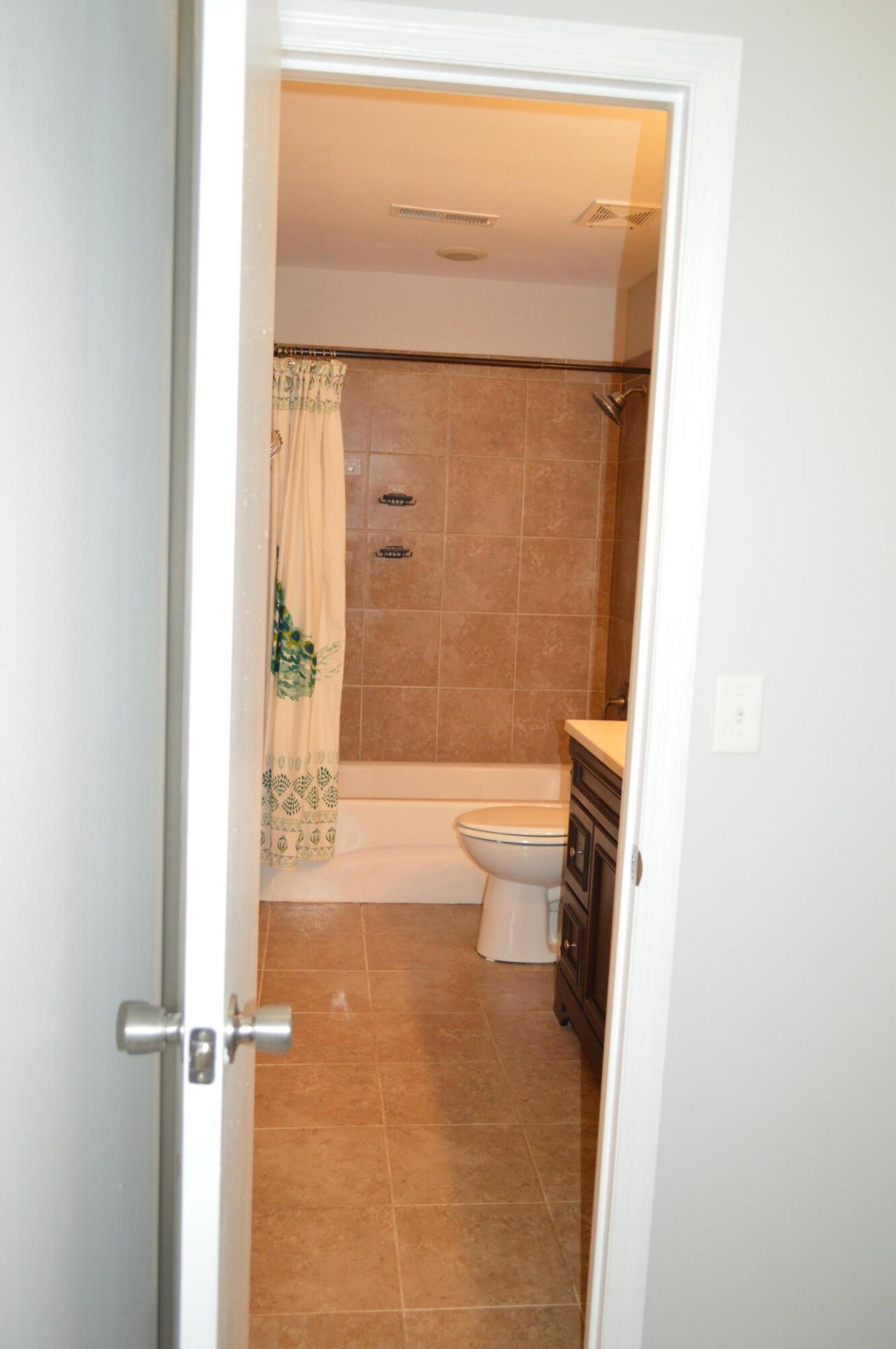 1777 Banbury Road Photo 19