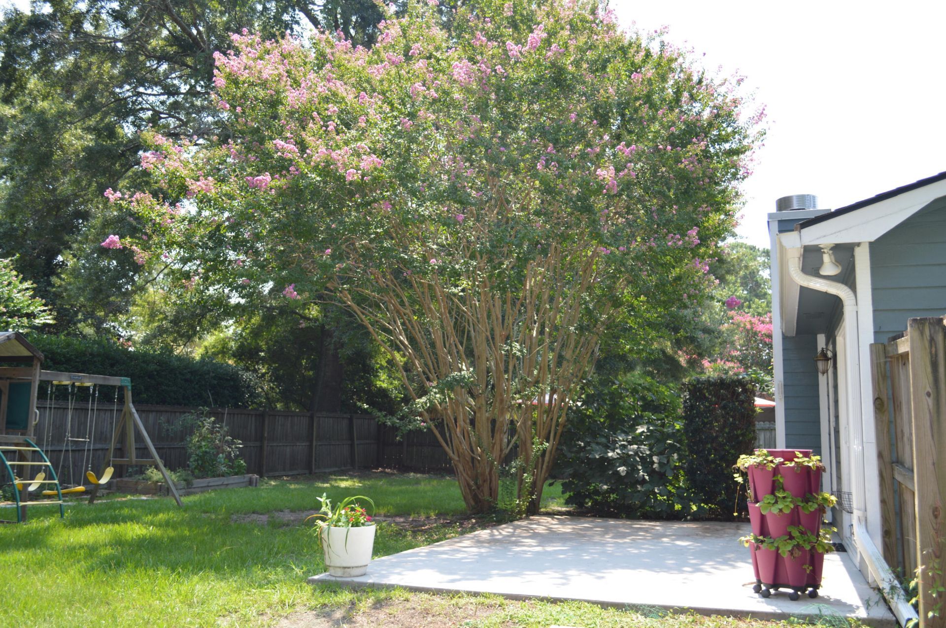 1777 Banbury Road Photo 21