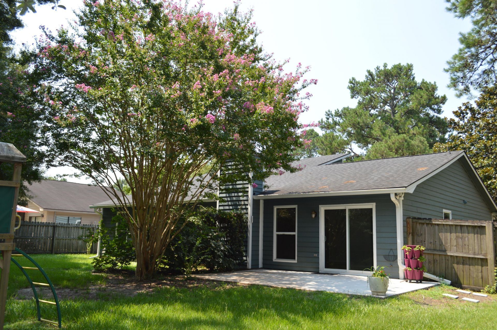1777 Banbury Road Photo 22
