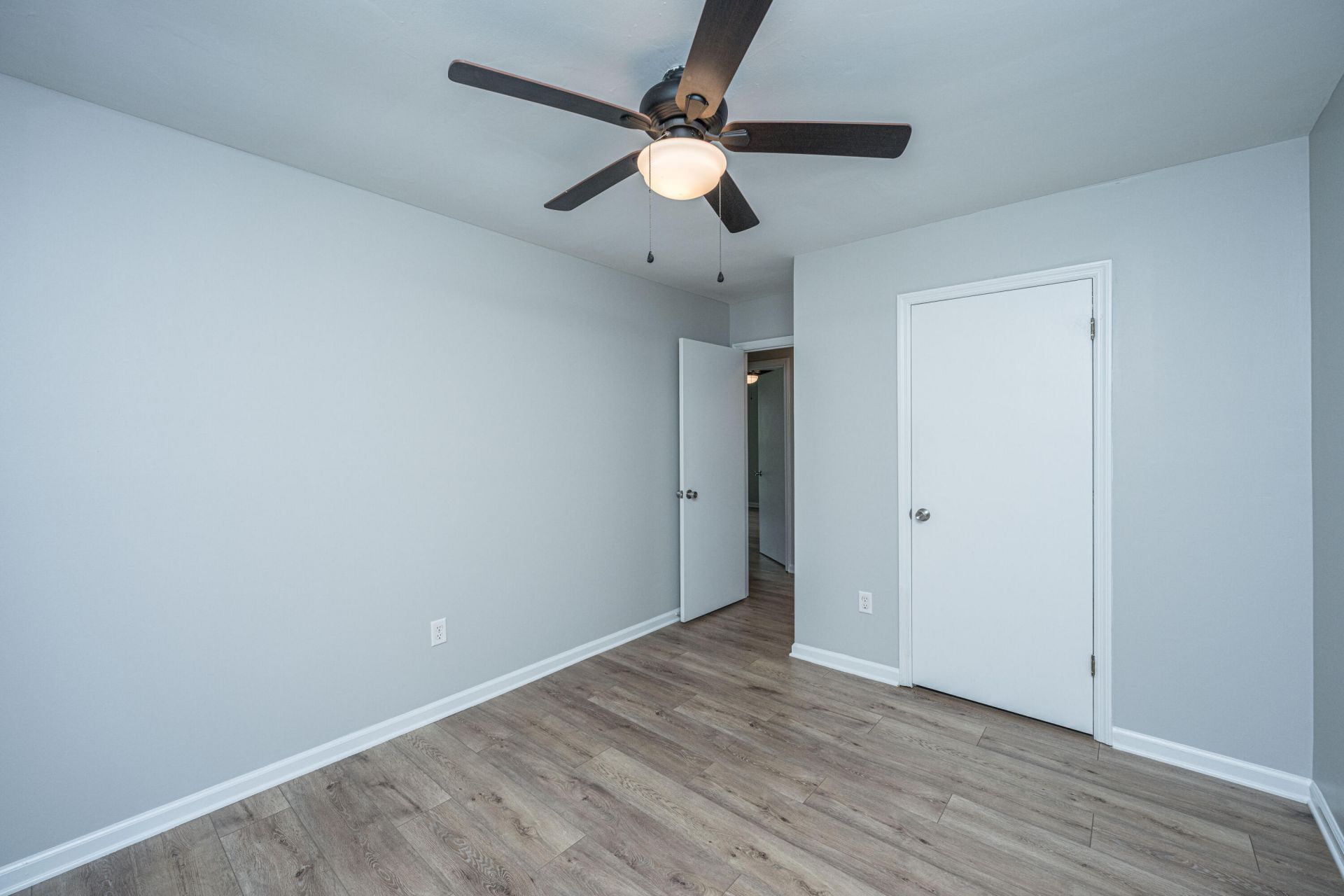 1777 Banbury Road Photo 30