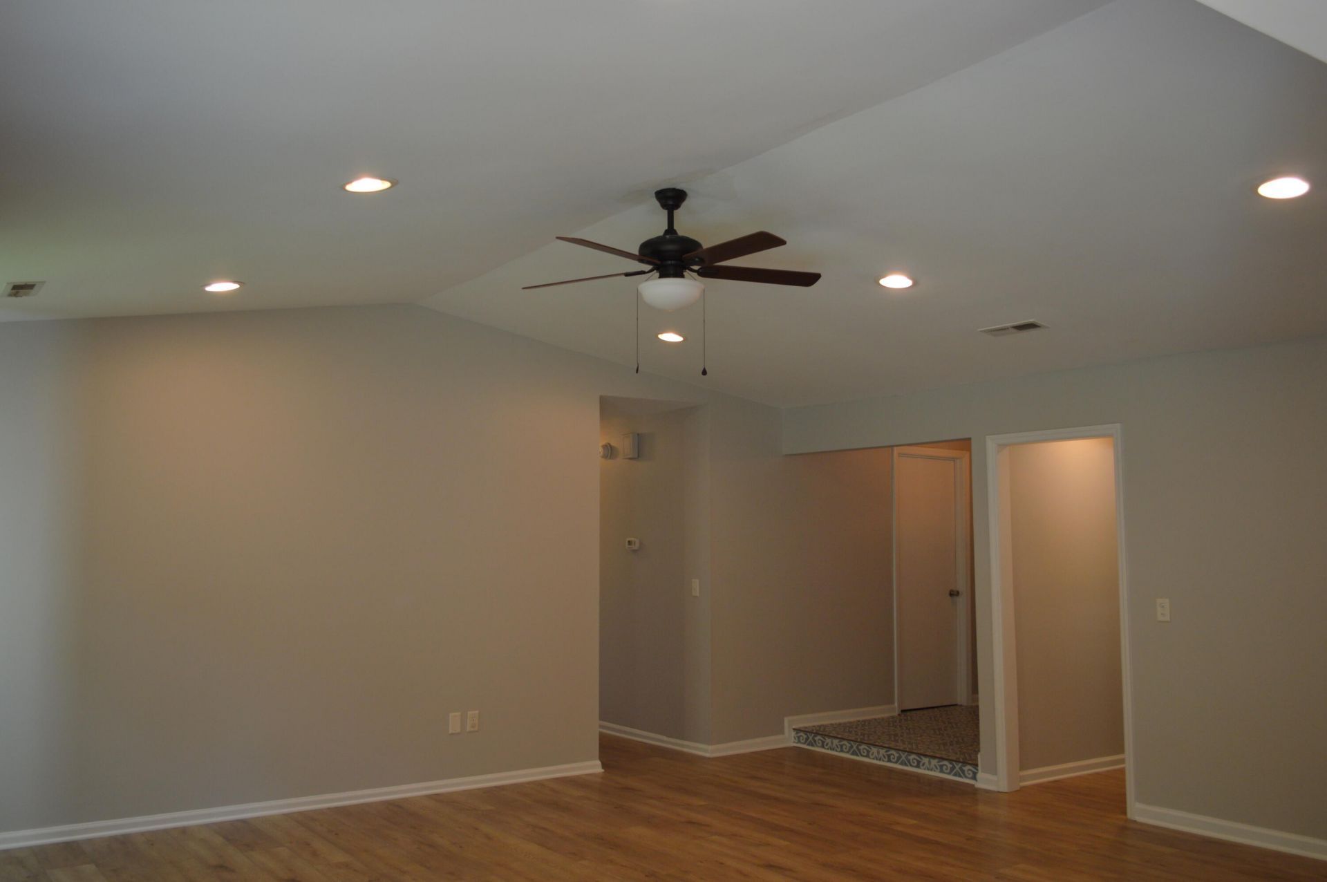 1777 Banbury Road Photo 6
