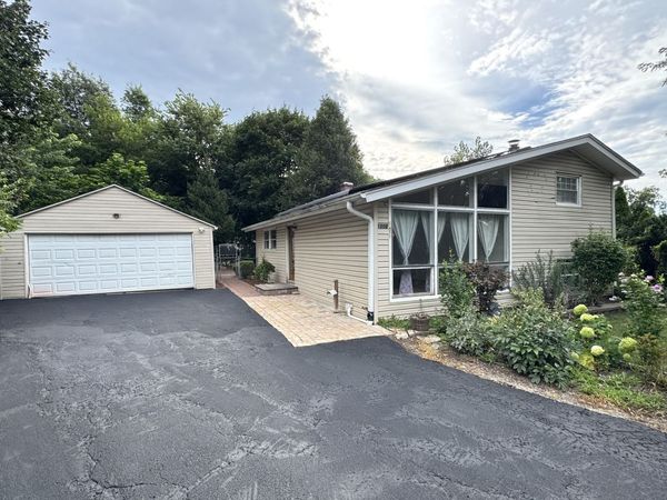 1008 Adams Court , Carpentersville, IL 60110