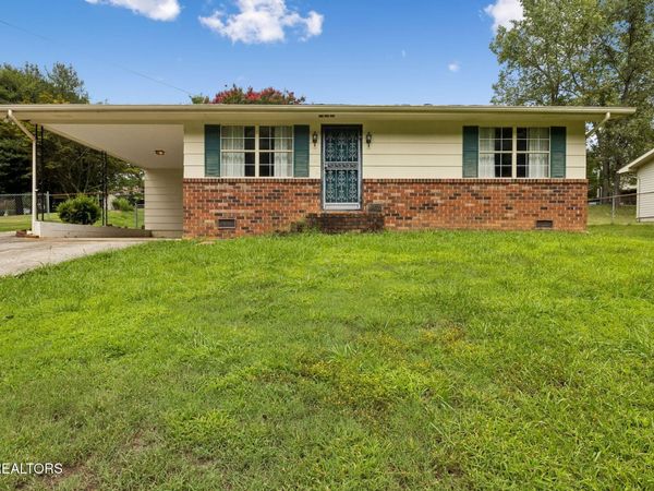 521 E Sunset , Athens, TN 37303