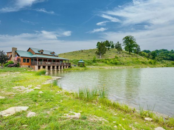 763 Red Bud Highway, Honaker, VA 24260