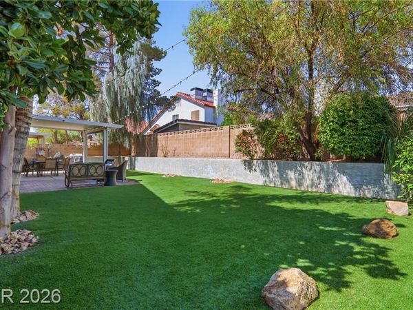 7943 Lions Mane Court, Las Vegas, NV 89123