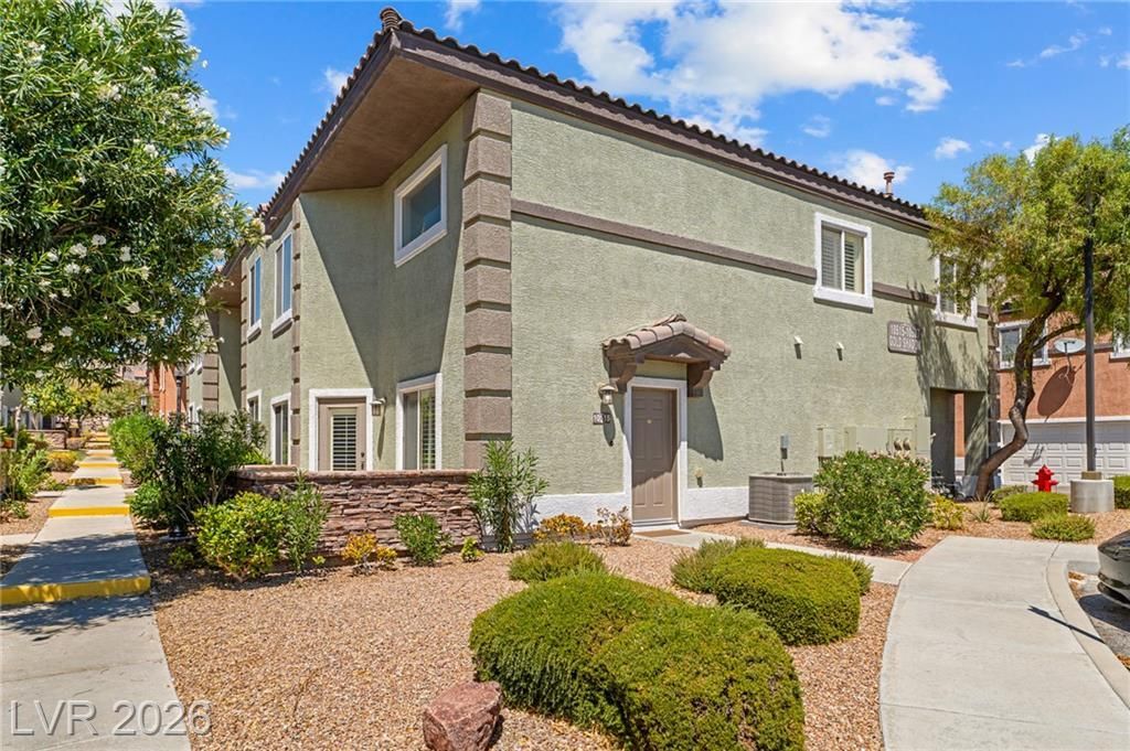 10515 Gold Shadow Avenue, Las Vegas, NV 89129 Main Photo