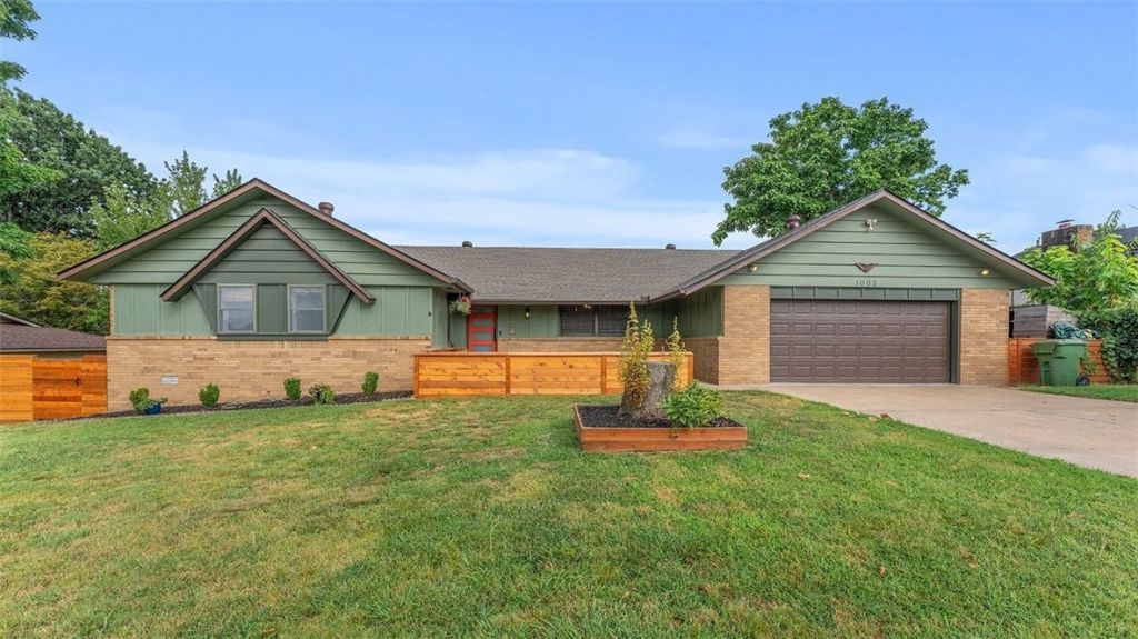 1003 S 12th Street, Rogers, AR 72756 Main Photo