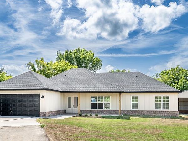 295 Oak Knoll Drive , Fayetteville, AR 72701