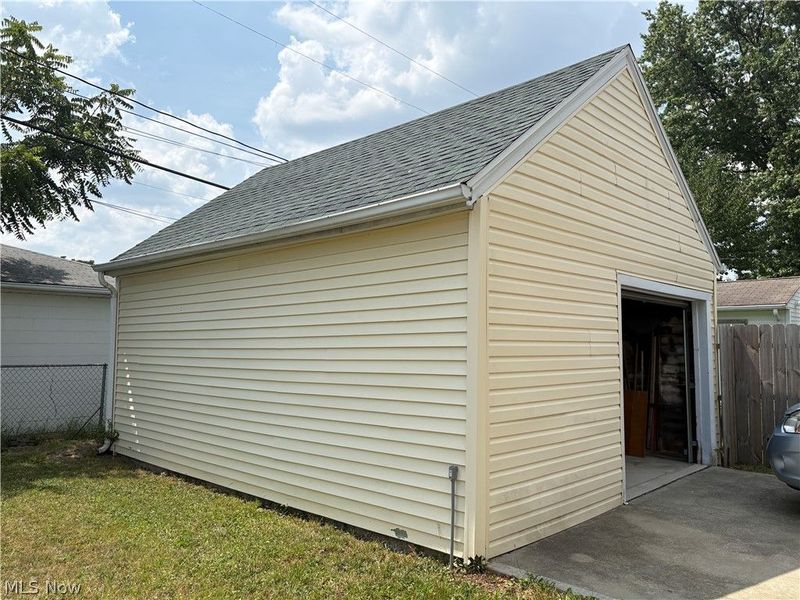 3007 Ingleside Drive , Parma, OH 44134 Photo 7