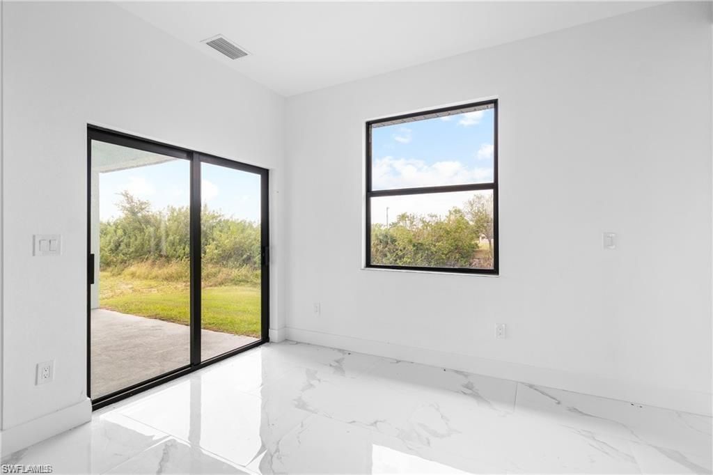 1806 NE 21st Pl , Cape Coral, FL 33909 Photo