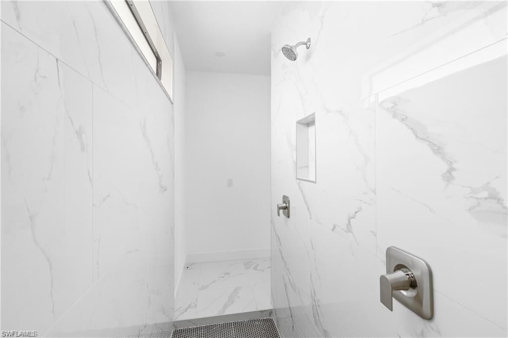 1806 NE 21st Pl , Cape Coral, FL 33909 Photo