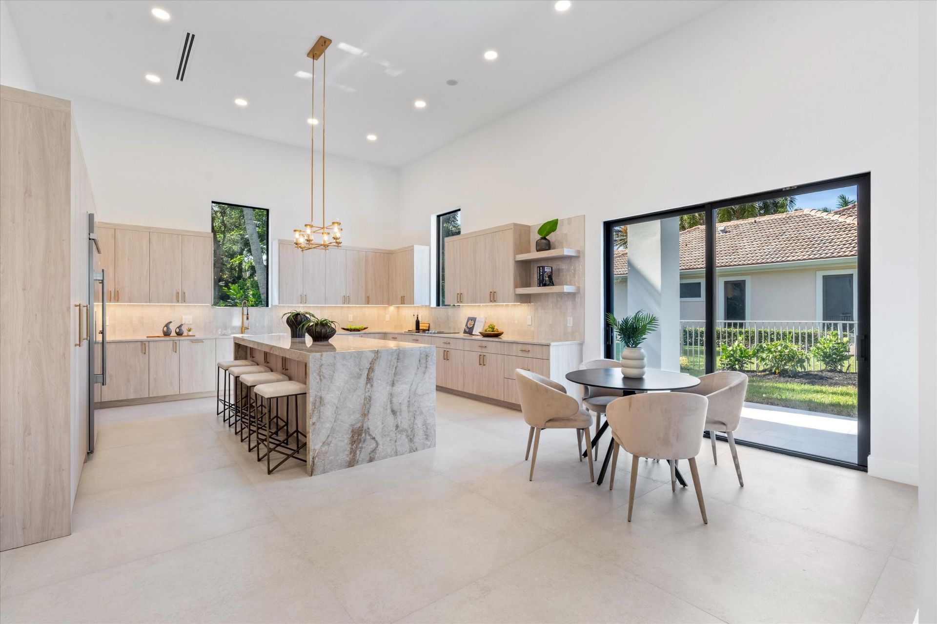 2525 Seminole Circle, West Palm Beach, FL 33409 Photo