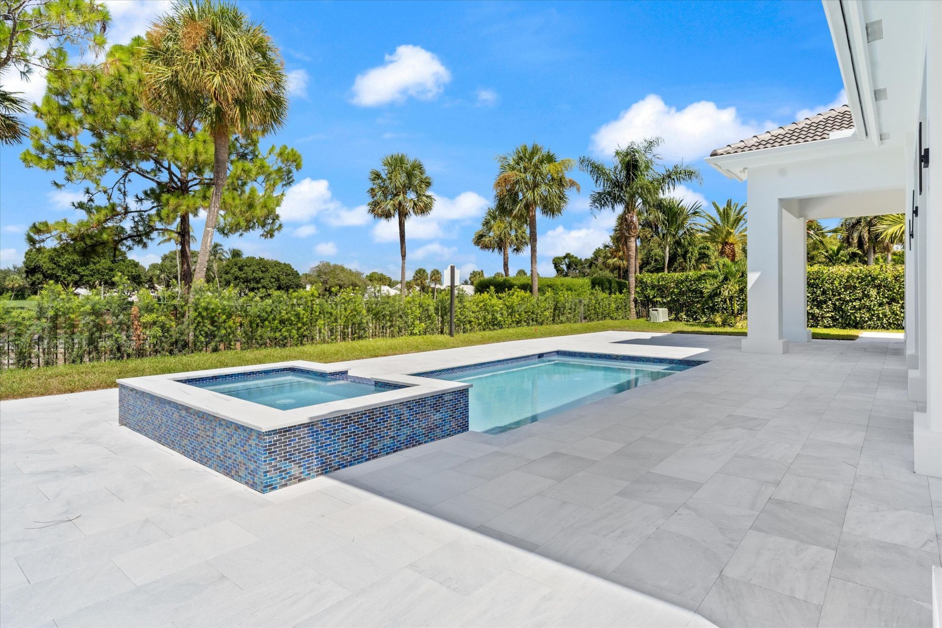 2525 Seminole Circle, West Palm Beach, FL 33409 Photo