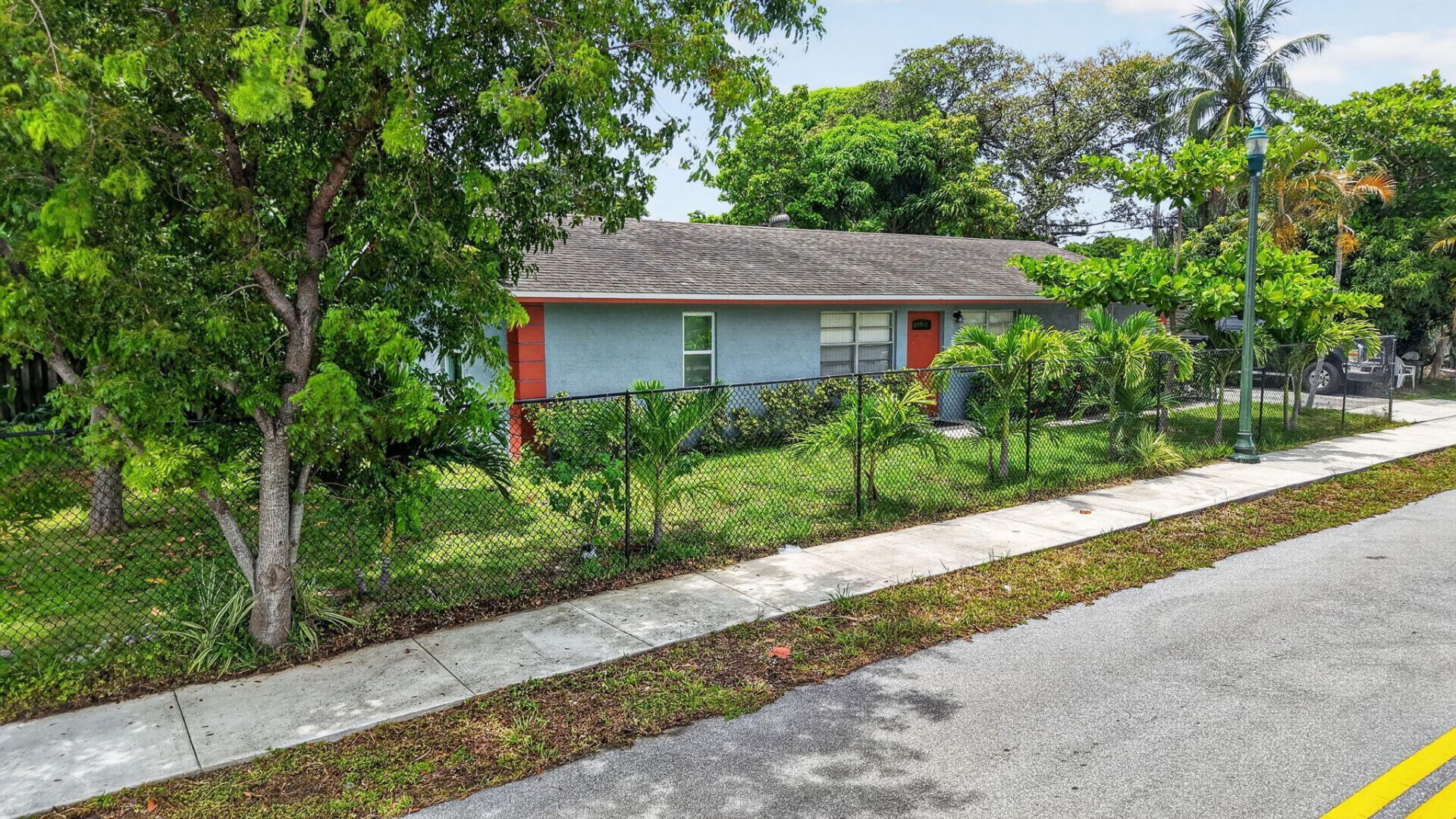 310 SE 8th Street, Delray Beach, FL 33483 Photo