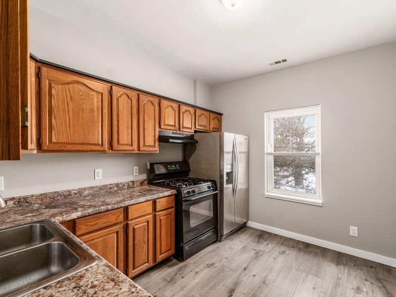 3244 E 5th Avenue, Columbus, OH 43219 Photo 11