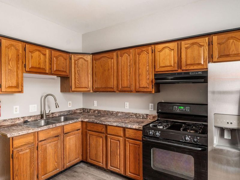 3244 E 5th Avenue, Columbus, OH 43219 Photo 13