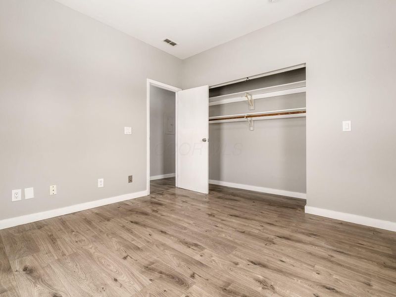 3244 E 5th Avenue, Columbus, OH 43219 Photo 21
