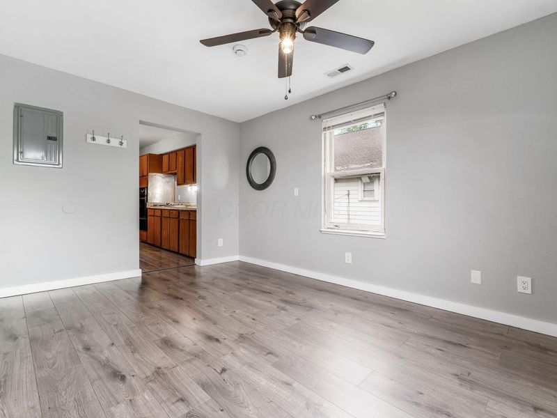 3244 E 5th Avenue, Columbus, OH 43219 Photo 29