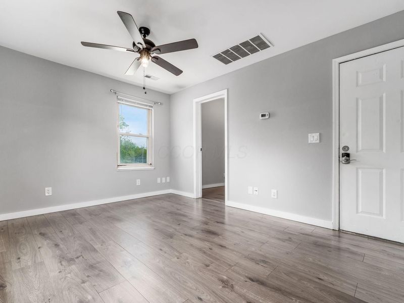 3244 E 5th Avenue, Columbus, OH 43219 Photo 30