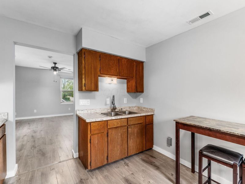 3244 E 5th Avenue, Columbus, OH 43219 Photo 31