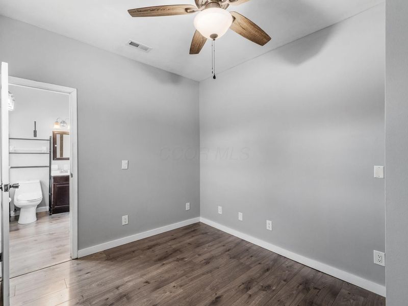 3244 E 5th Avenue, Columbus, OH 43219 Photo 36